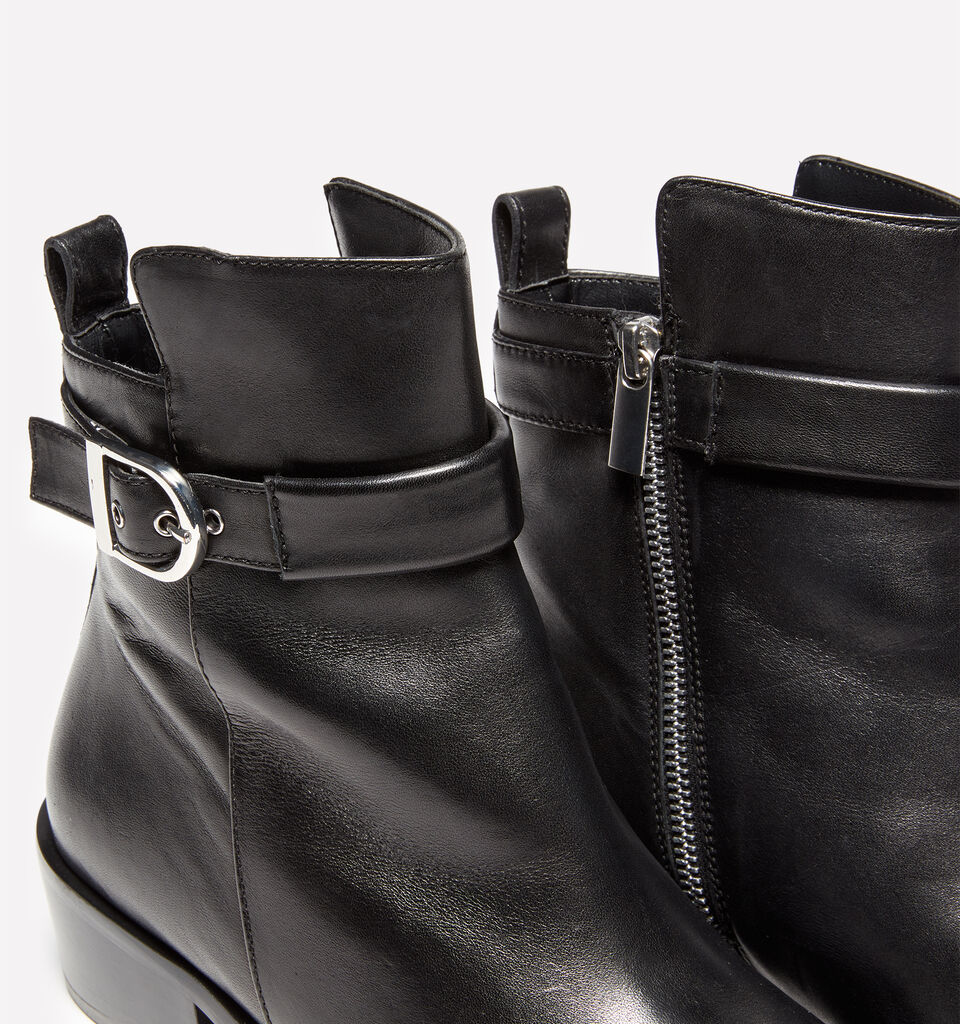 Black western boots in 100% leather - women's boots and ankle boots - Black | Sisley image number 4